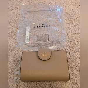 Coach MDM CRN ZIP